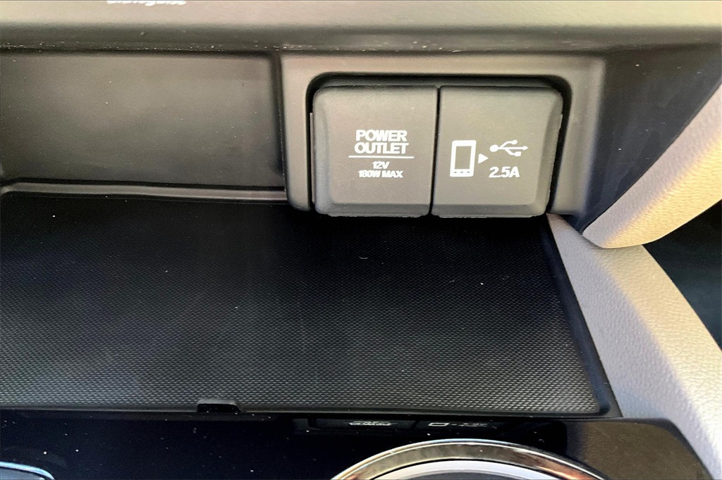 2021 Honda Pilot Touring photo 27