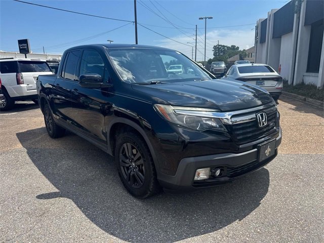 2019 Honda Ridgeline Sport photo 3