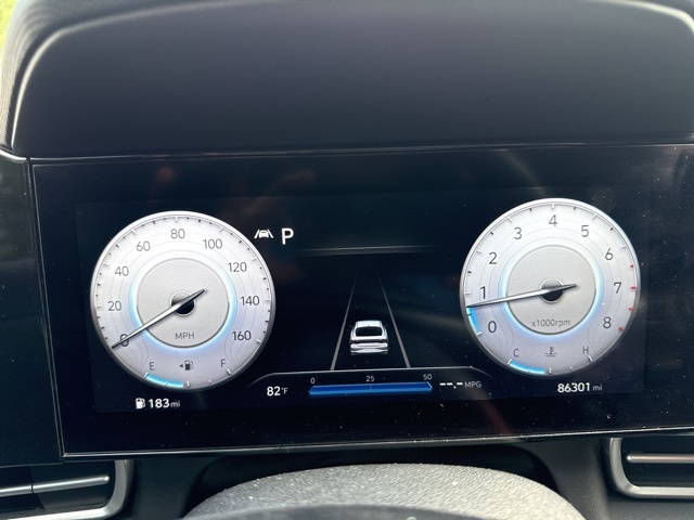 2023 Hyundai Elantra SEL photo 11