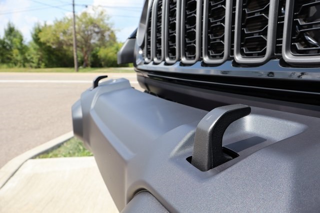 2025 Jeep Gladiator Sport S photo 2