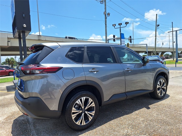 2023 Nissan Rogue SV photo 5