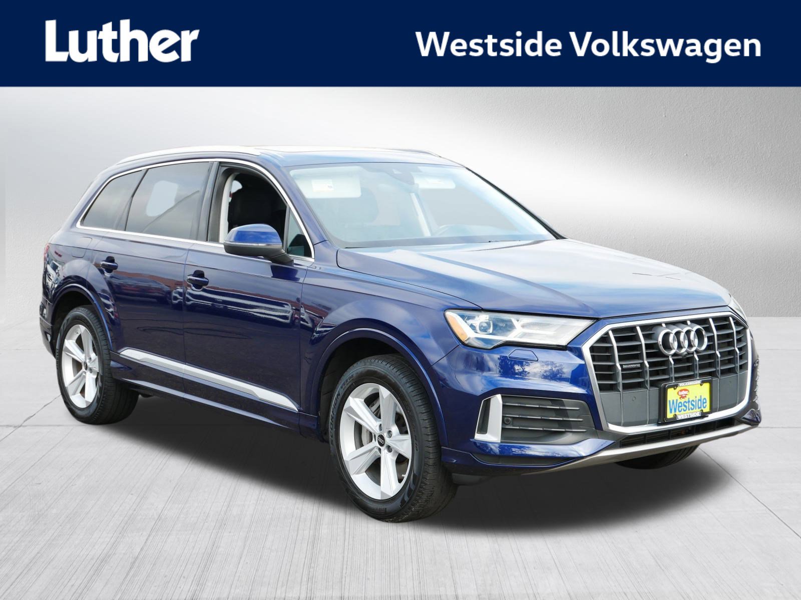 2022 Audi Q7 Premium's photo