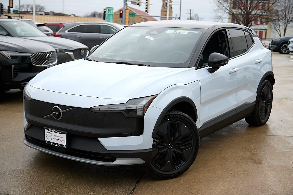 2026 VOLVO EX30 CC - Image 1