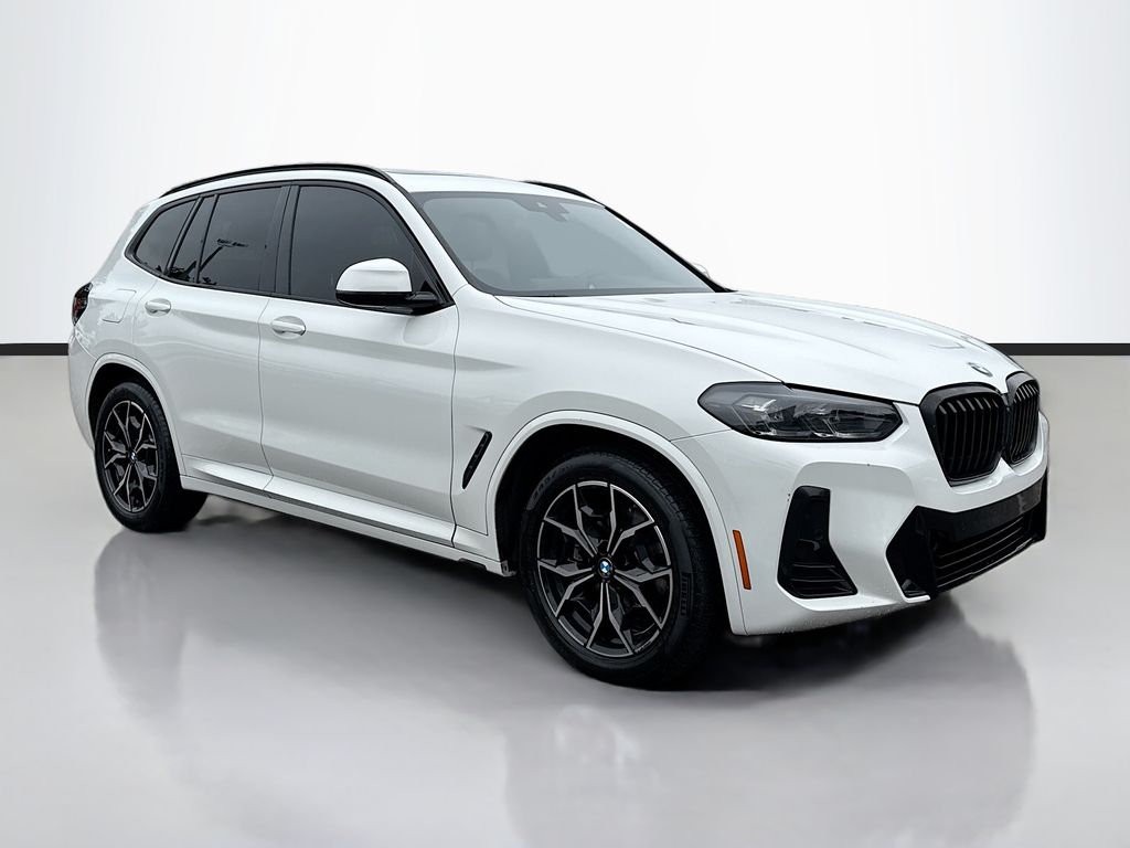 2022 BMW X3 30i's photo