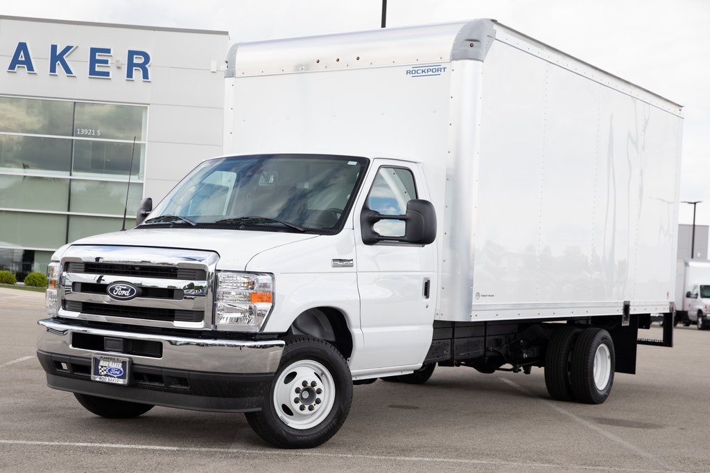 2026 Ford E-450 photo 5
