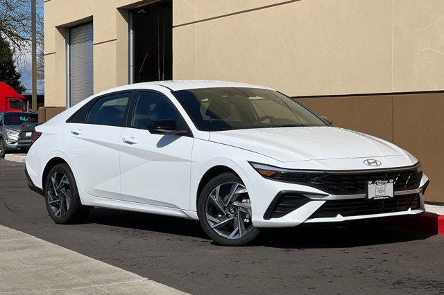 2025 Hyundai Elantra Hybrid SEL Sport photo 2