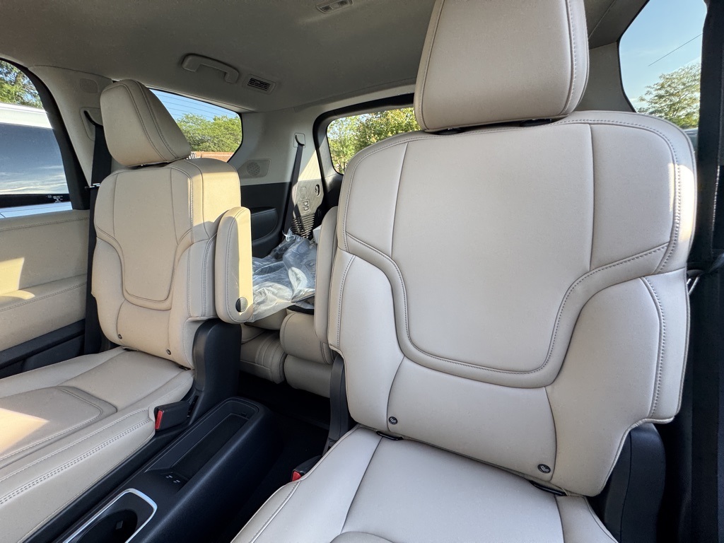 2026 Infiniti QX80 Pure photo 18