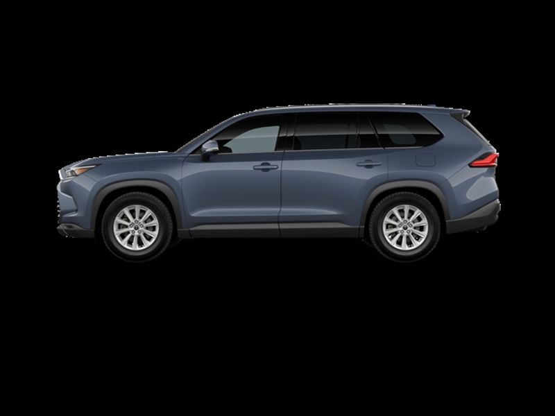 2025 Toyota Grand Highlander XLE photo 3