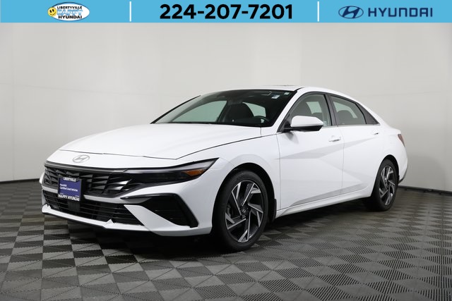 2025 Hyundai Elantra SEL's photo