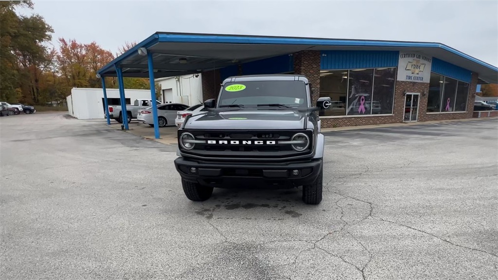 2023 Ford Bronco Outer Banks photo 3