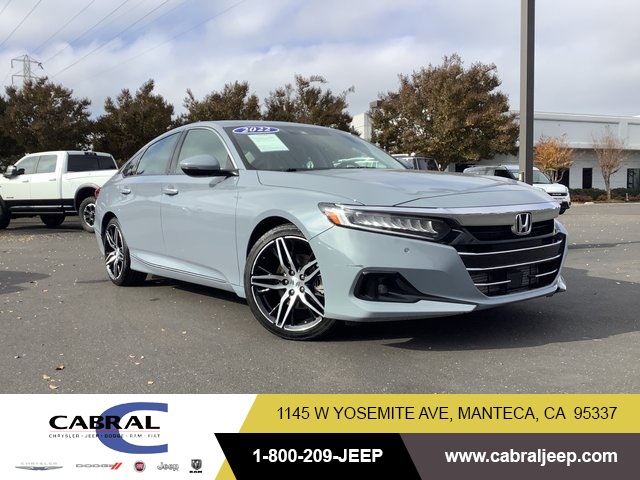 2022 Honda Accord Touring's photo