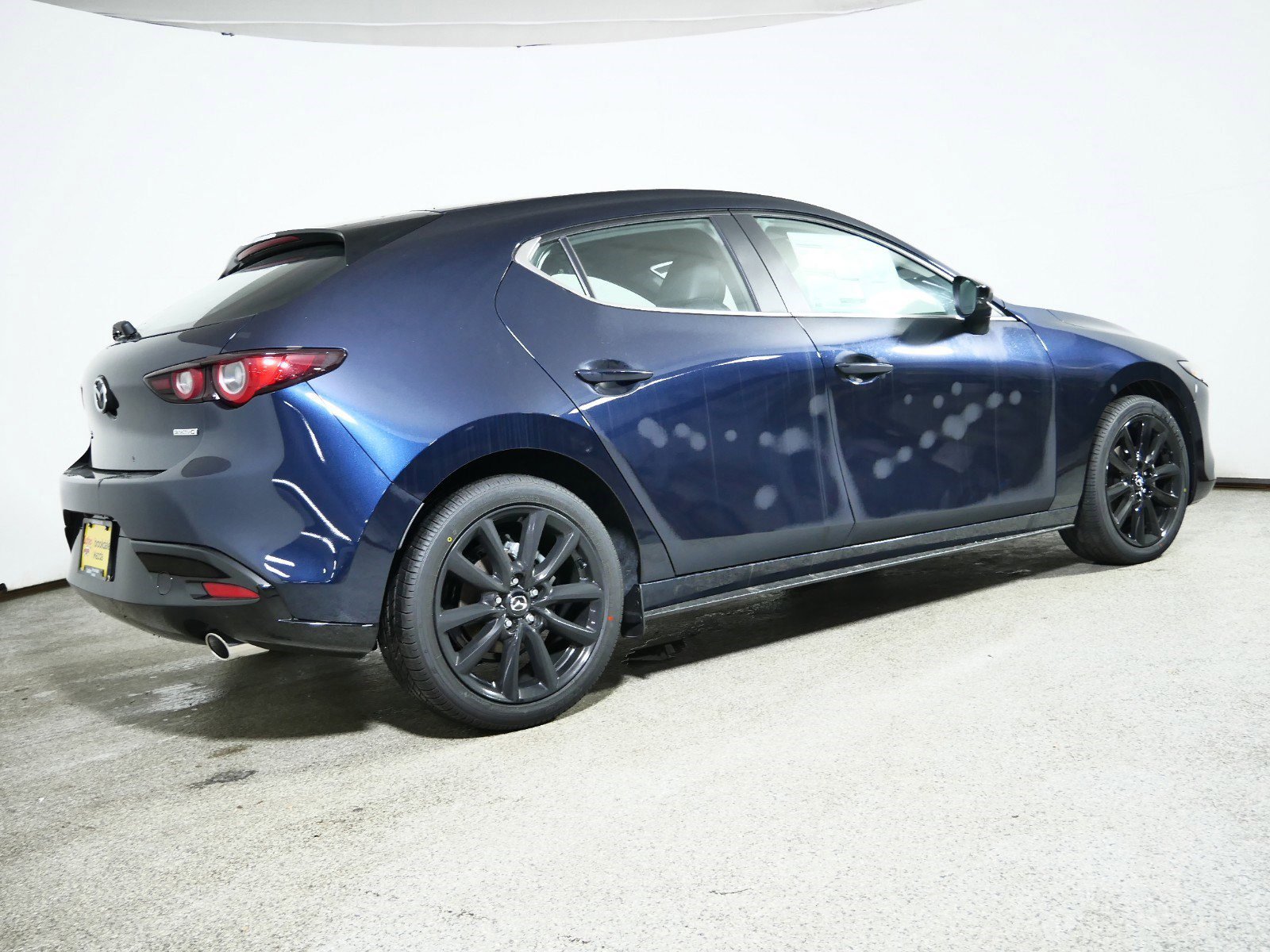 2025 Mazda Mazda3 Hatchback 2.5 Select Sport photo 2