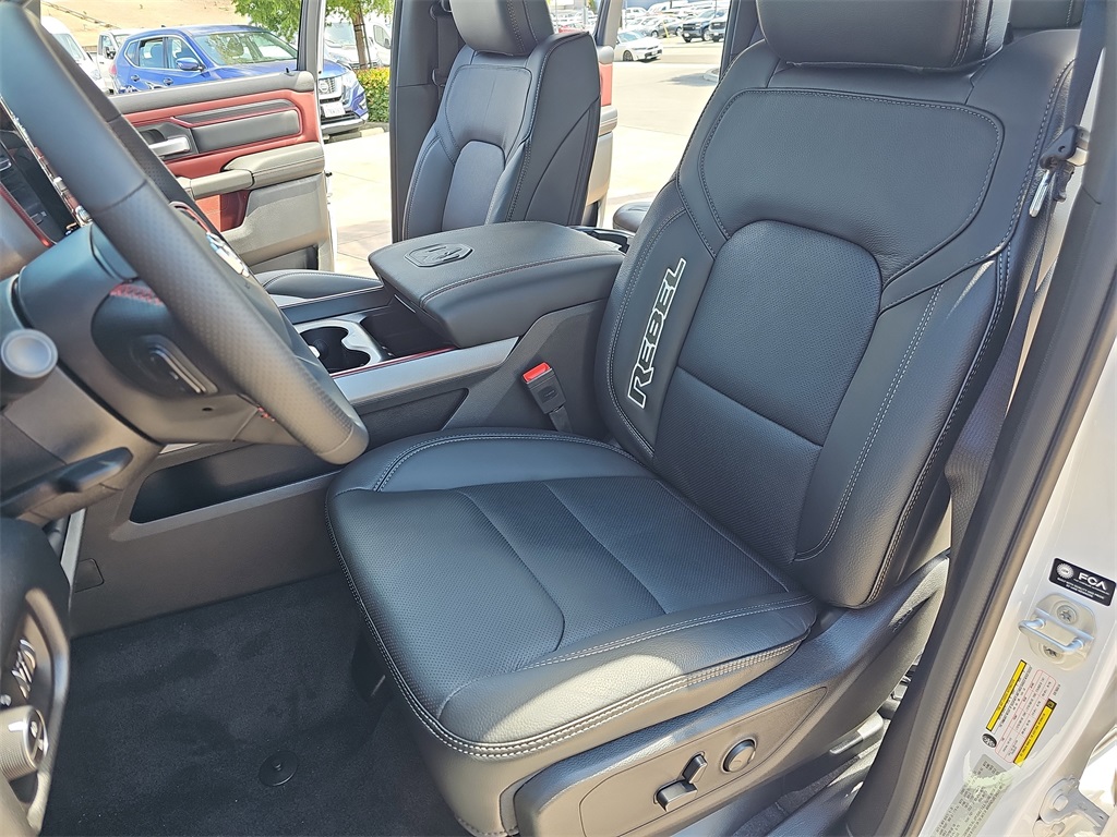 2025 Ram 1500 Rebel photo 14
