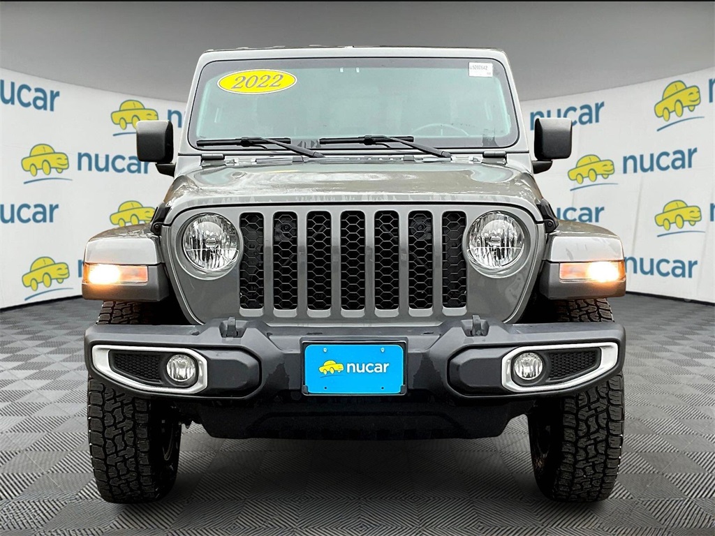 2022 Jeep Gladiator Sport photo 2