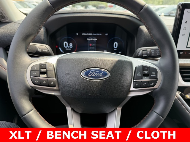 2025 Ford Explorer photo 18