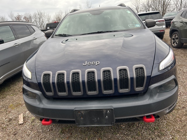 Used 2015 Jeep Cherokee Trailhawk with VIN 1C4PJMBB9FW552037 for sale in Oswego, NY