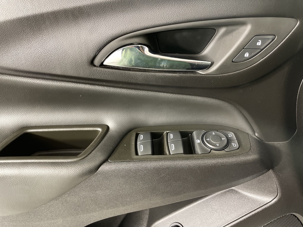 2024 Chevrolet Equinox LT photo 18