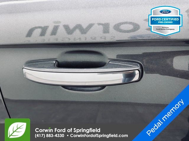 2019 Ford Expedition Platinum photo 4