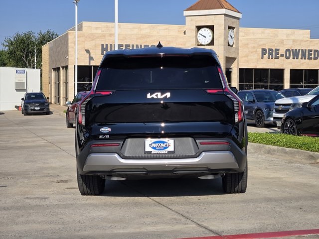 2026 Kia EV9 Light Long Range photo 5