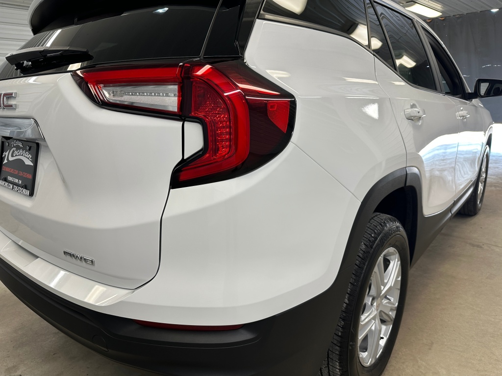 2022 Gmc Terrain SLE photo 2