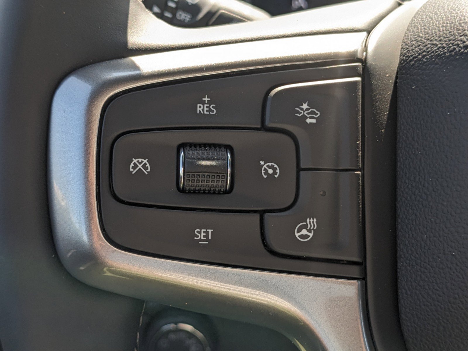 2025 Chevrolet Silverado 1500 LT photo 26