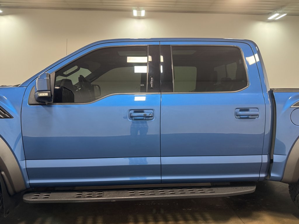 2020 Ford F-150 Raptor photo 35