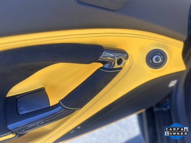2023 Ferrari F8 Spider Base photo 23