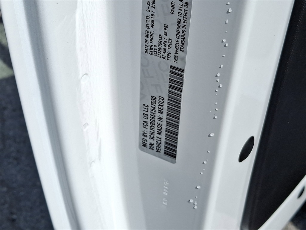 2025 Ram ProMaster 1500 SLT Cargo Van High Roof photo 27