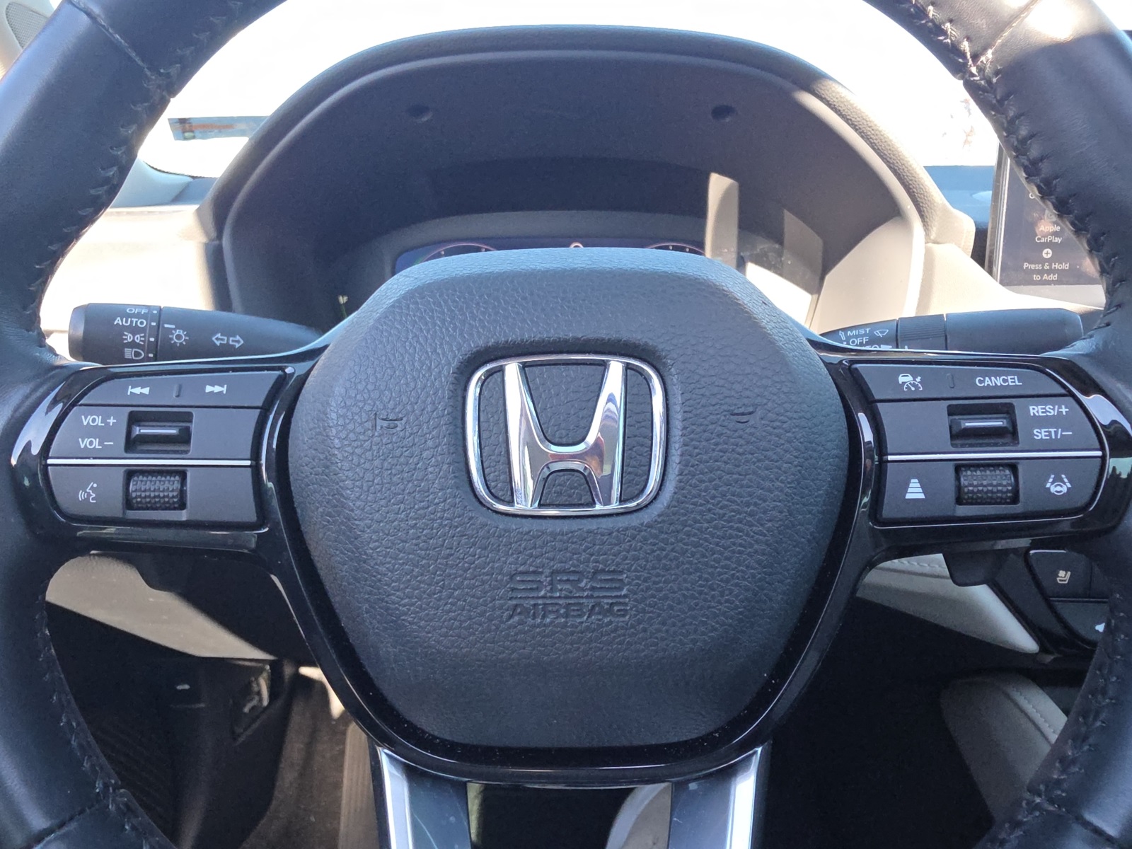 2023 Honda Accord Touring photo 3