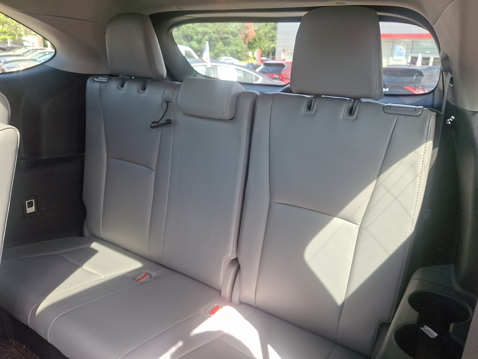 2021 Toyota Highlander Hybrid Platinum photo 10