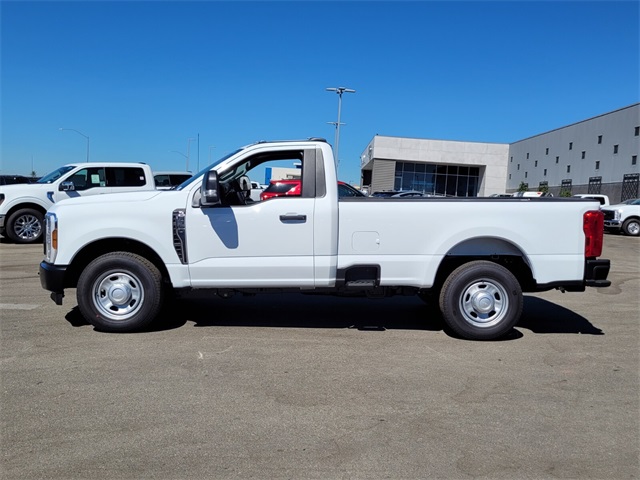 2024 Ford F-350 XL photo 4