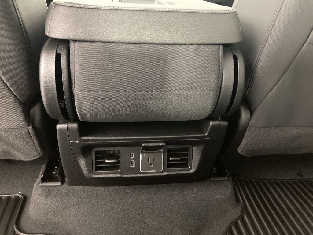 2026 Chevrolet Silverado 1500 LT photo 4