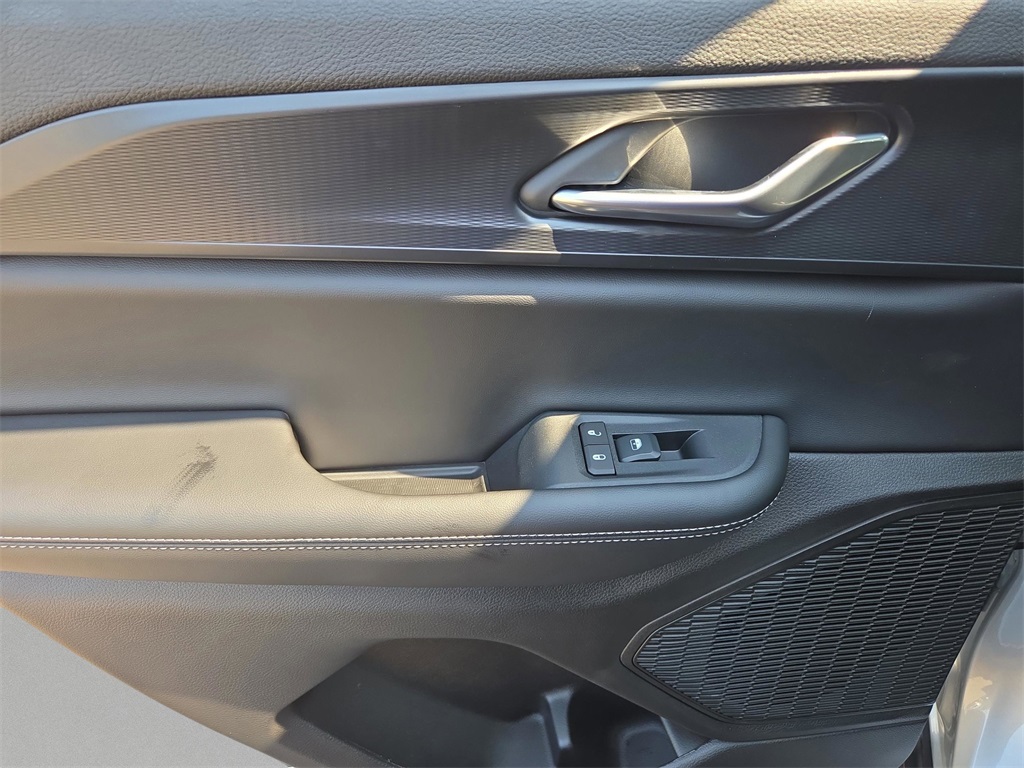 2025 Jeep Grand Cherokee Laredo X photo 16