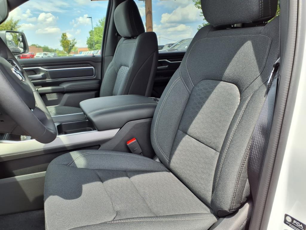 2026 Ram 1500 Big Horn photo 3