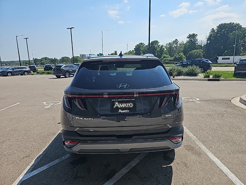 2025 Hyundai Tucson Limited photo 4