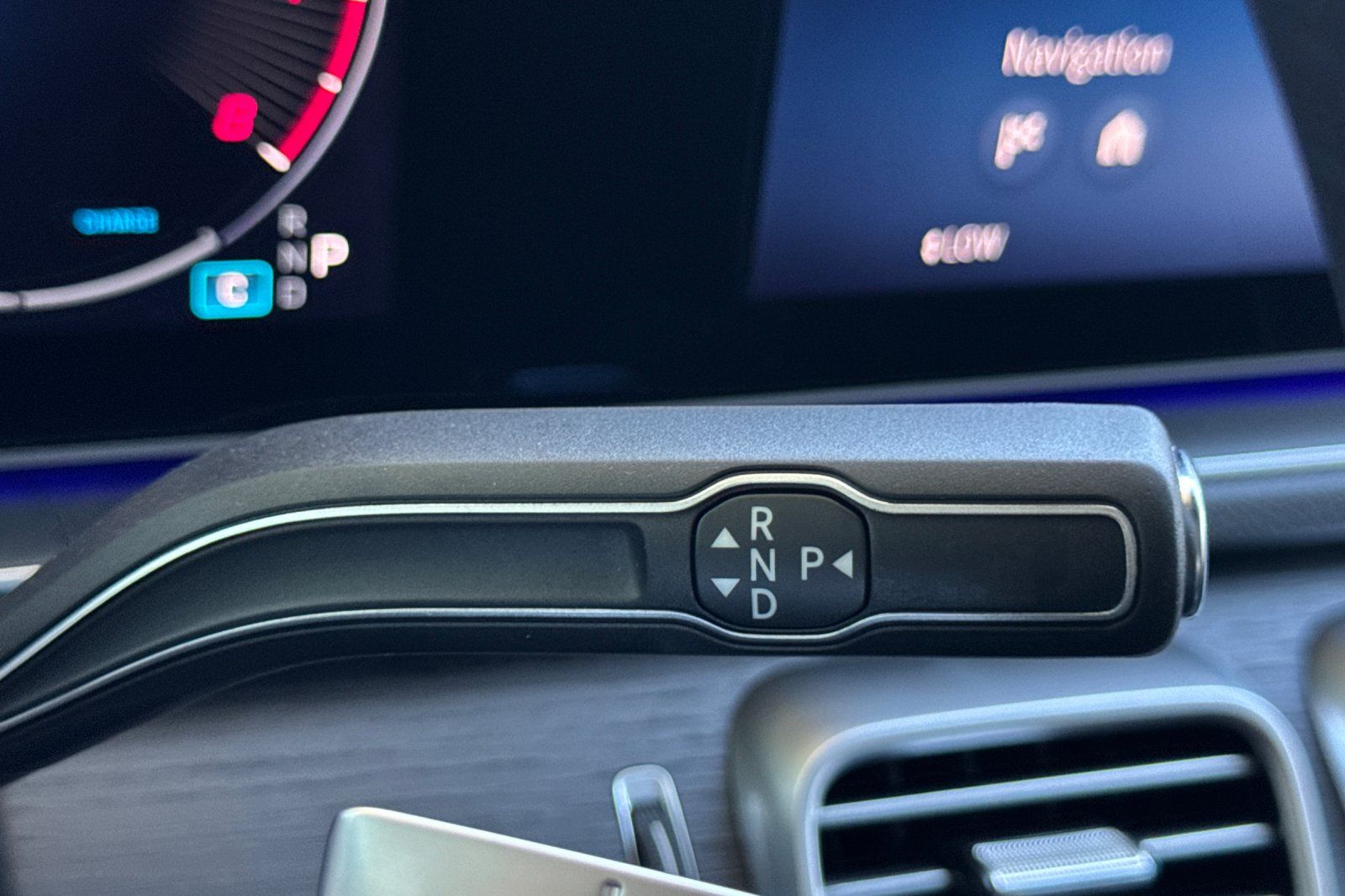 2025 Mercedes Benz GLE 350 4MATIC photo 18