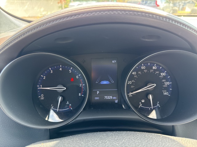 2019 Toyota C-HR Limited photo 10