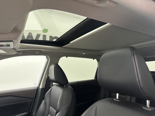 2021 Nissan Rogue SV photo 17
