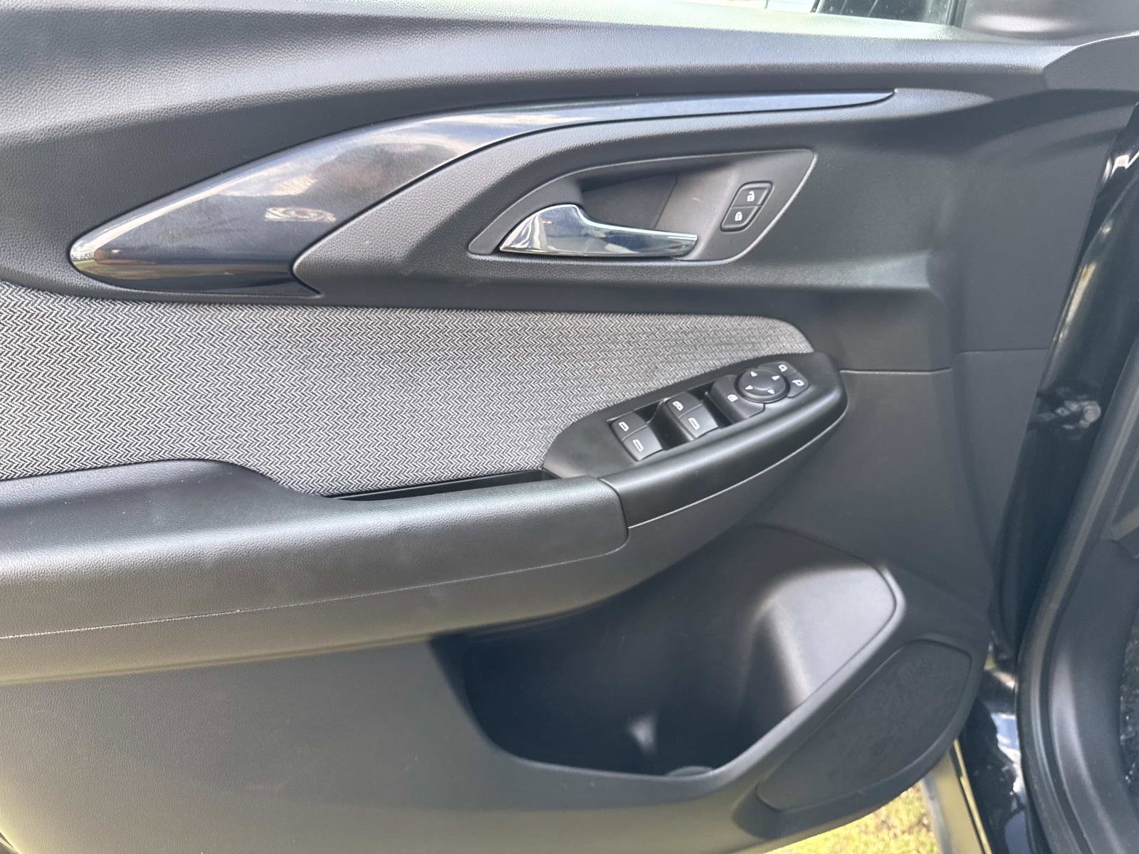 2022 Chevrolet Trailblazer LT photo 16