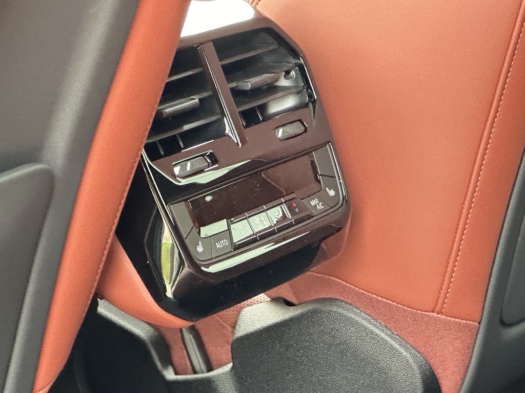 2025 Bmw iX iX xDrive50 photo 18