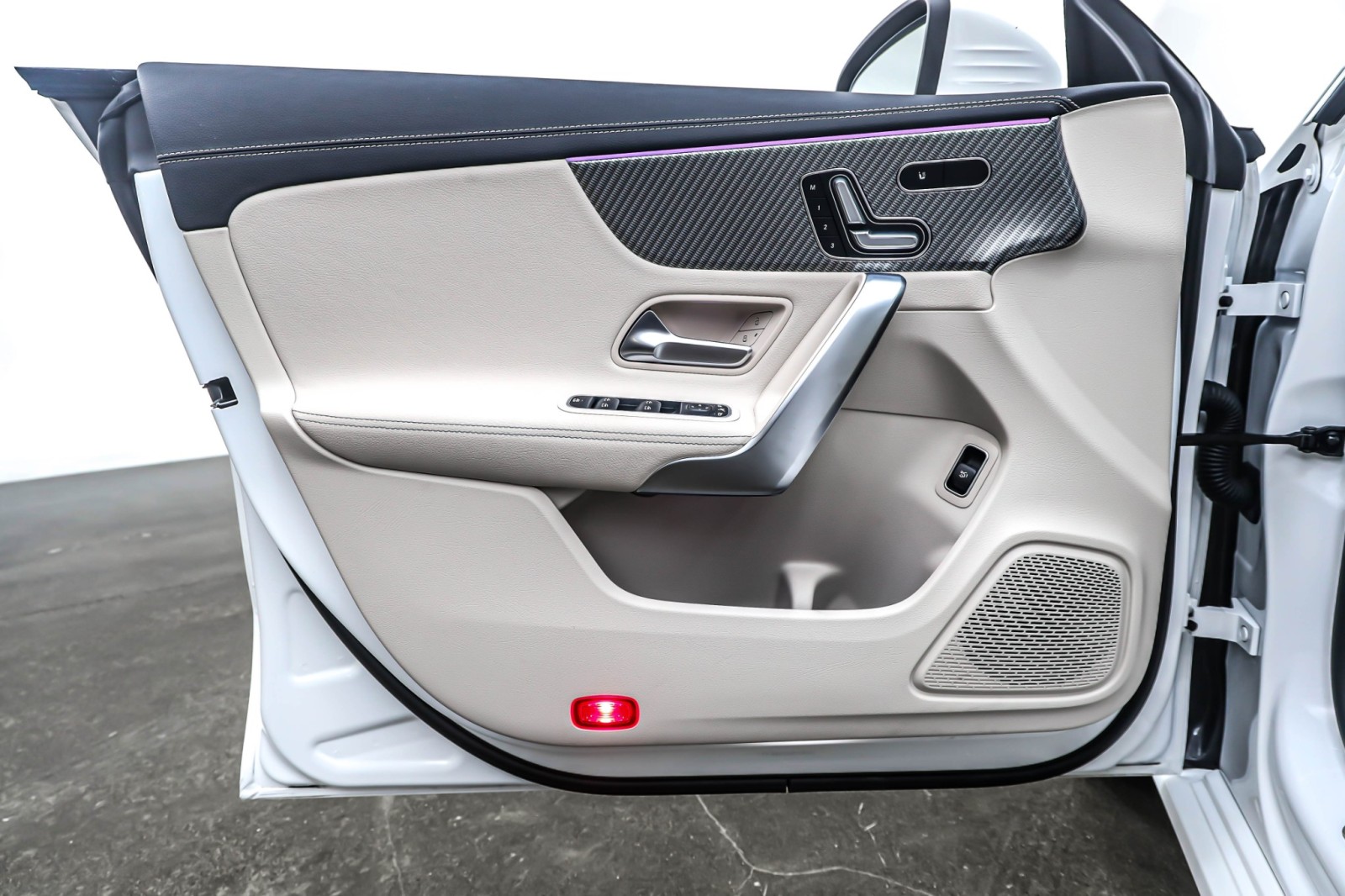 2025 Mercedes Benz CLA 250 photo 20