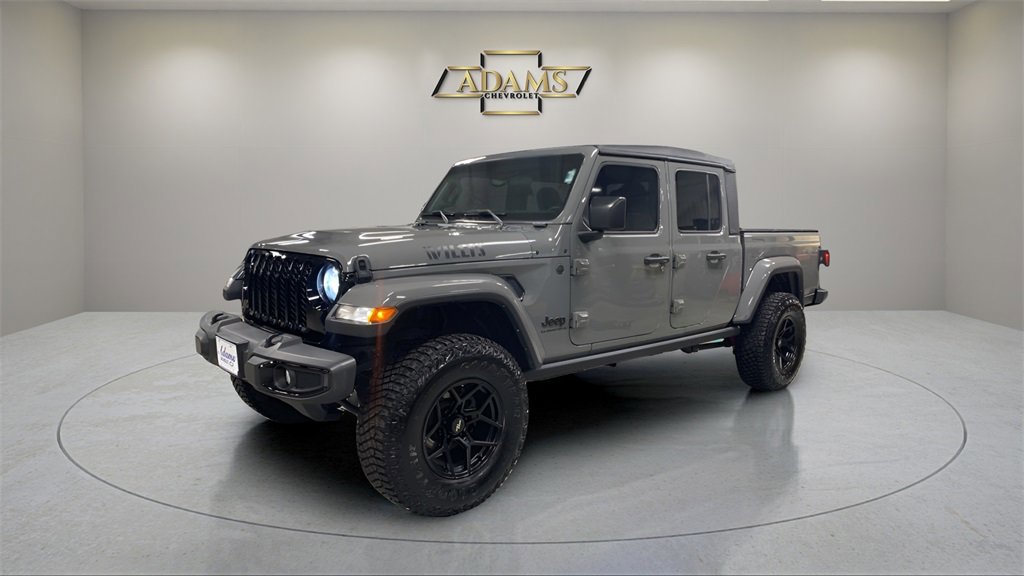 2023 Jeep Gladiator WILLYS SPORT's photo