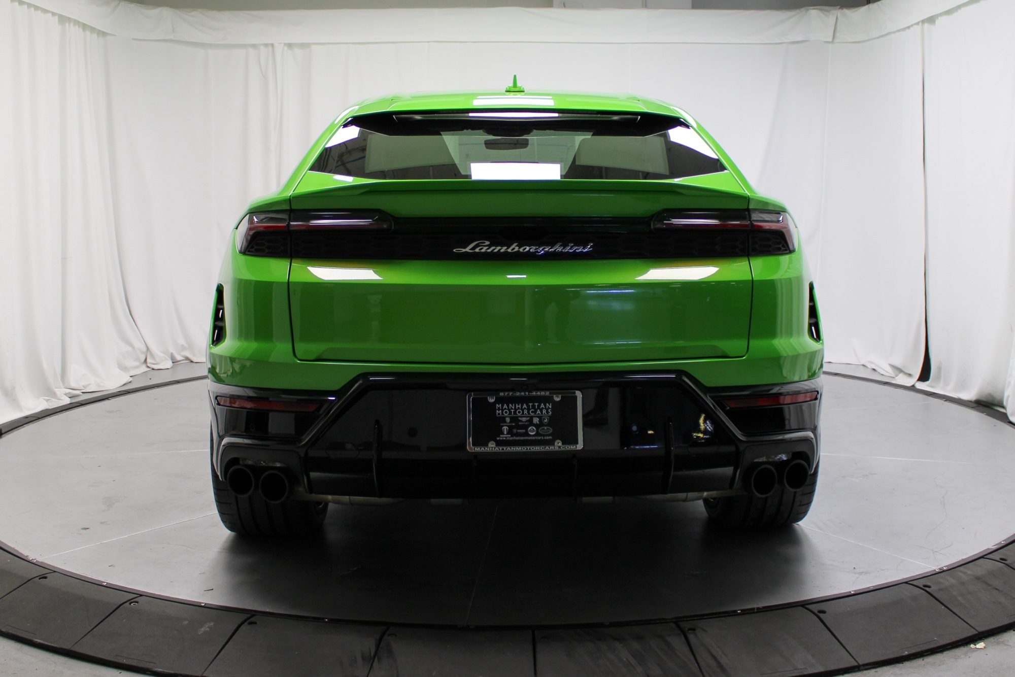 2025 Lamborghini Urus SE photo 4