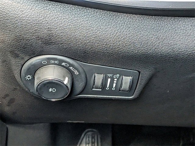 2022 Jeep Compass Latitude Lux photo 13