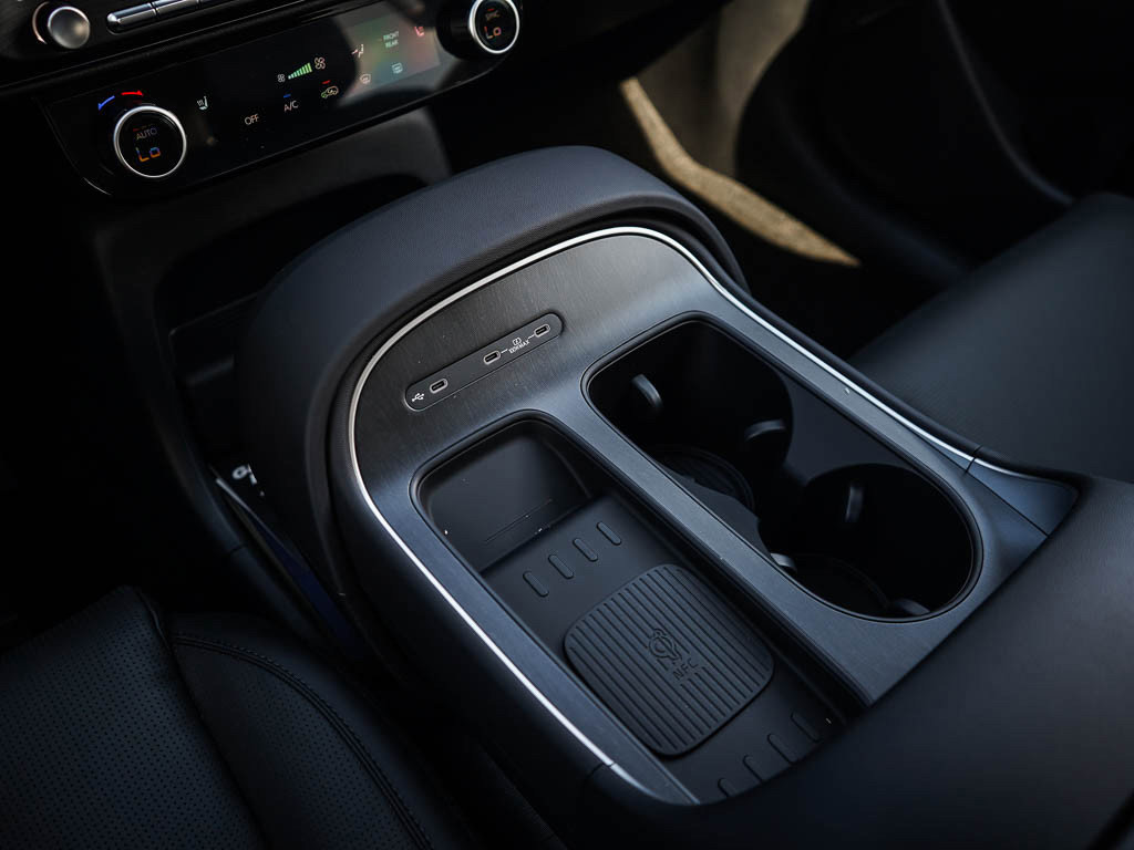 2026 Hyundai Palisade SEL photo 27