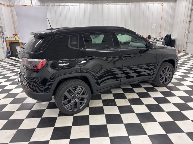 2026 Jeep Compass Limited photo 3