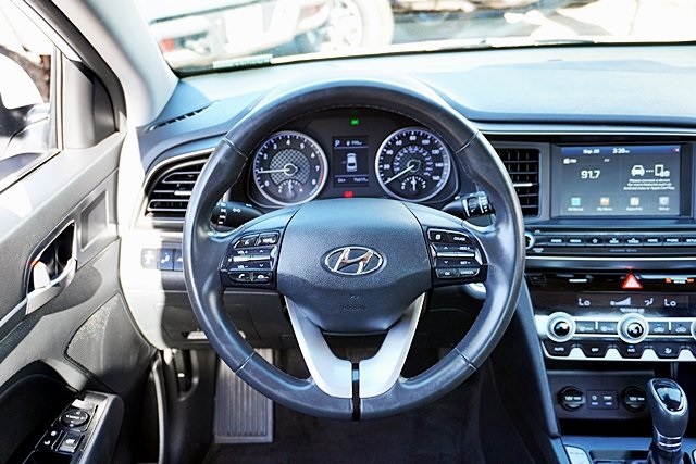 2020 Hyundai Elantra Value Edition photo 18