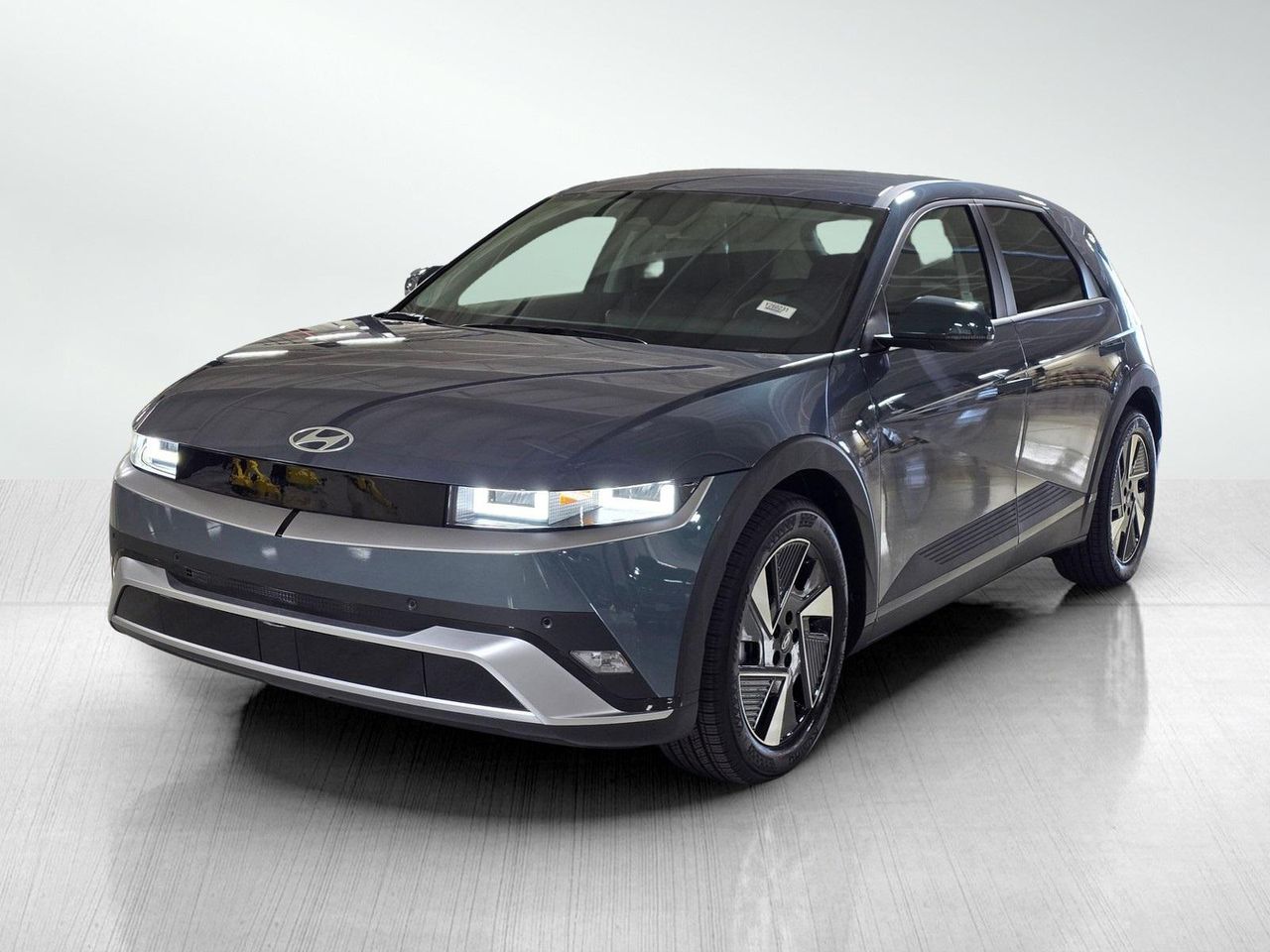 2026 Hyundai Ioniq 5 SEL photo 2