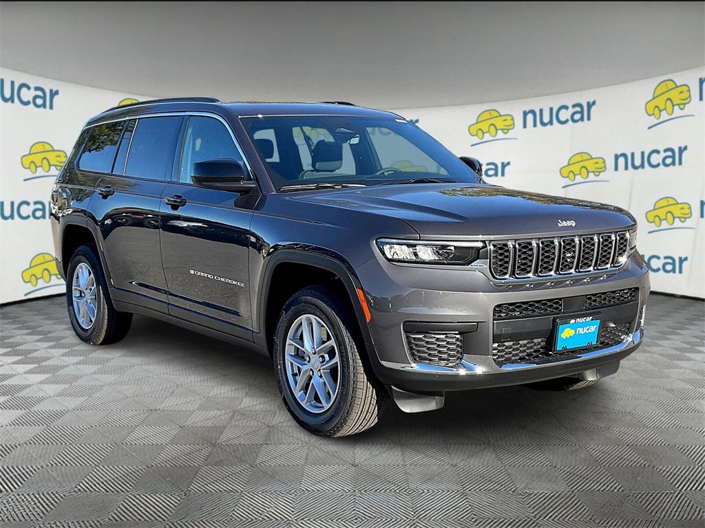 2025 Jeep Grand Cherokee L Laredo's photo
