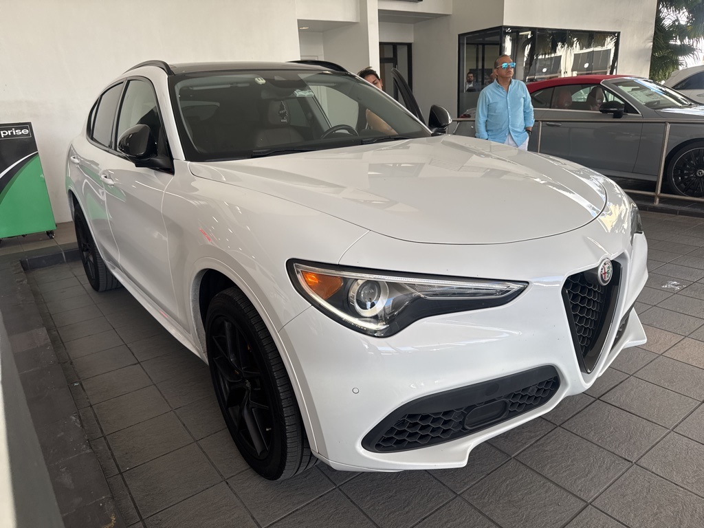 2020 Alfa Romeo Stelvio Sport